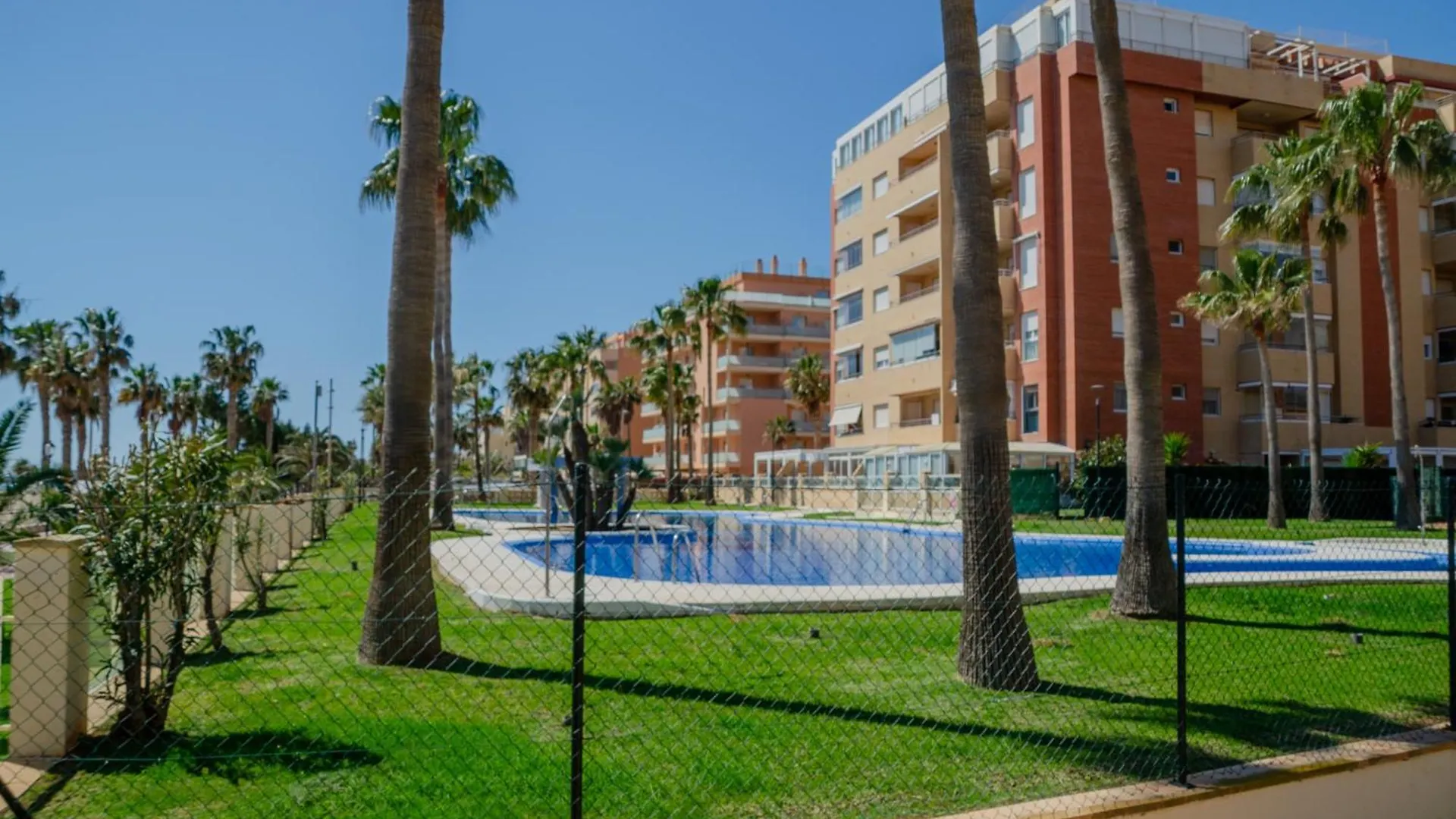 Trendy Homes Brisamarina Roquetas De Mar